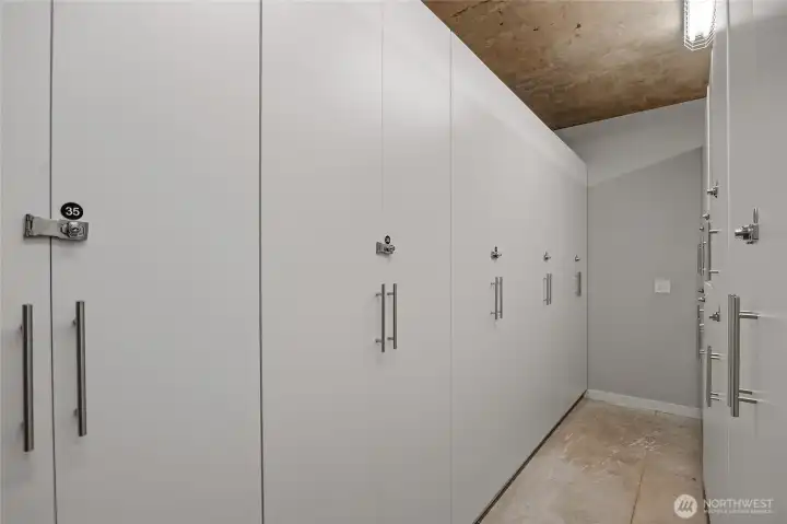 On-site storage unit is included. On-site storage unit is included.