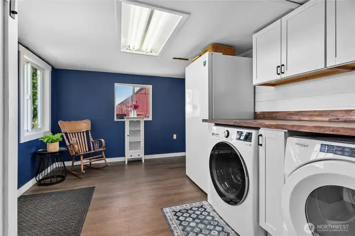 Extra Large Laundry Room Extra Large Laundry Room
