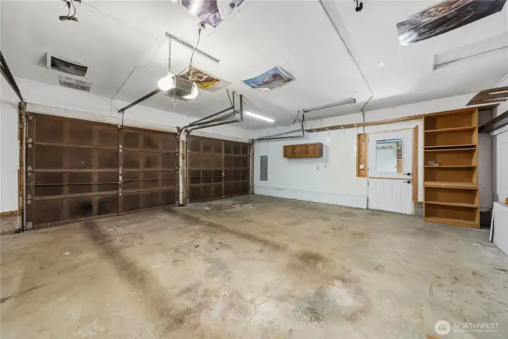 Ample space.