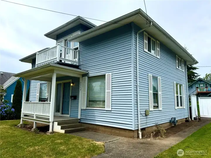 1901 Craftsman home