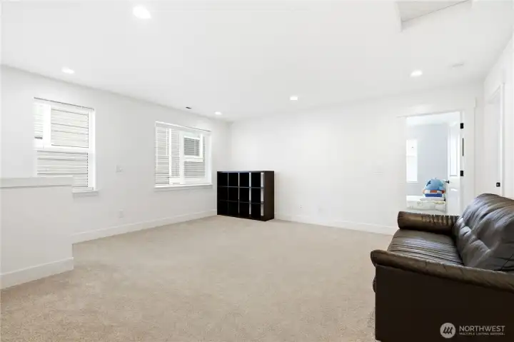 Large Loft Area Large Loft Area