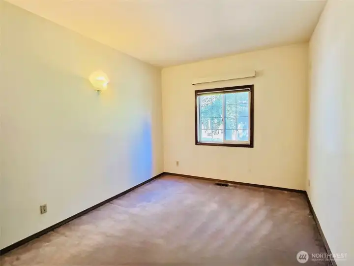 Bedroom 3 (upper) Bedroom 3 (upper)