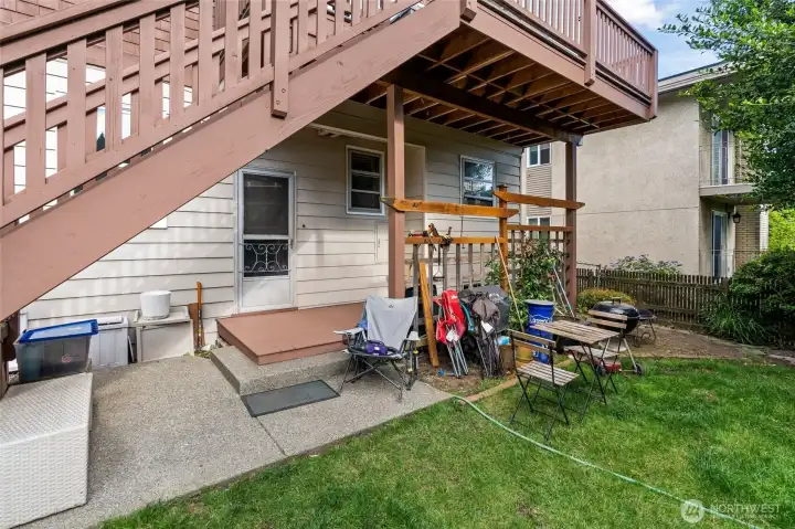 Unit 4707 patio for ground floor unit.