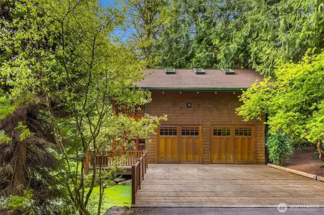 2 car garage and parking for the carriage house.