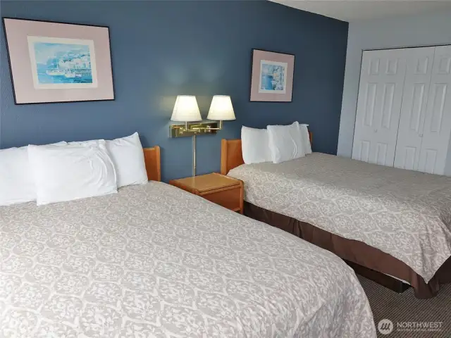 Spacious Bedroom w/ (2) Queen Beds.