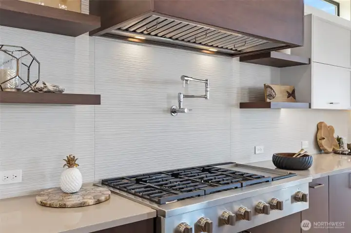Pot filler