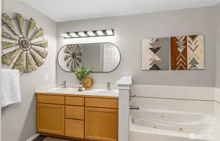 Main bathroom off primary, with jetted tub