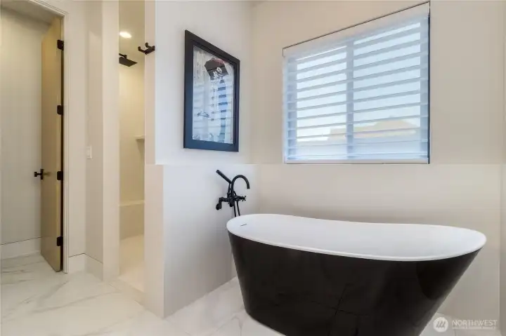 Soaking Tub in Primary