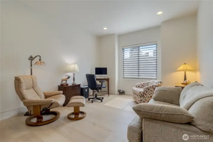 Office Space or Additional Bedroom