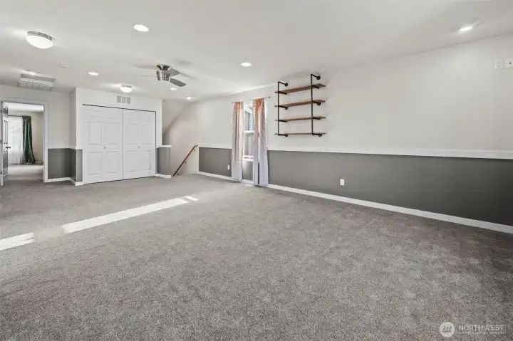 Office? Media studio?