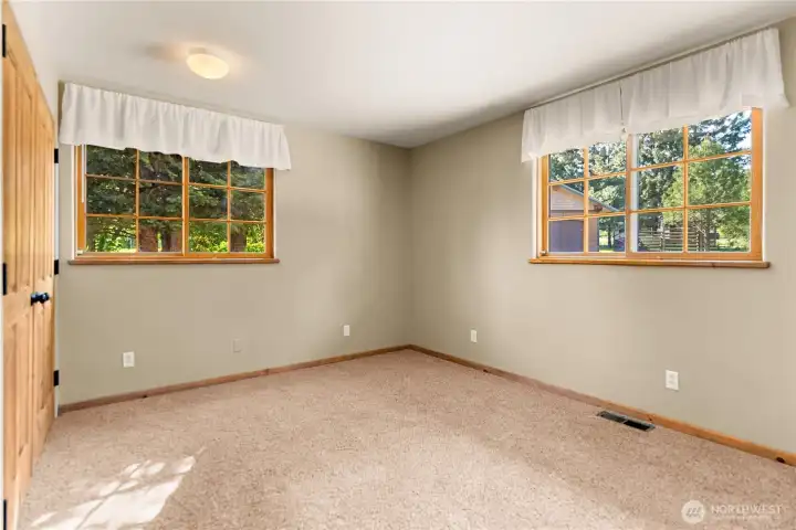 2nd Bedroom