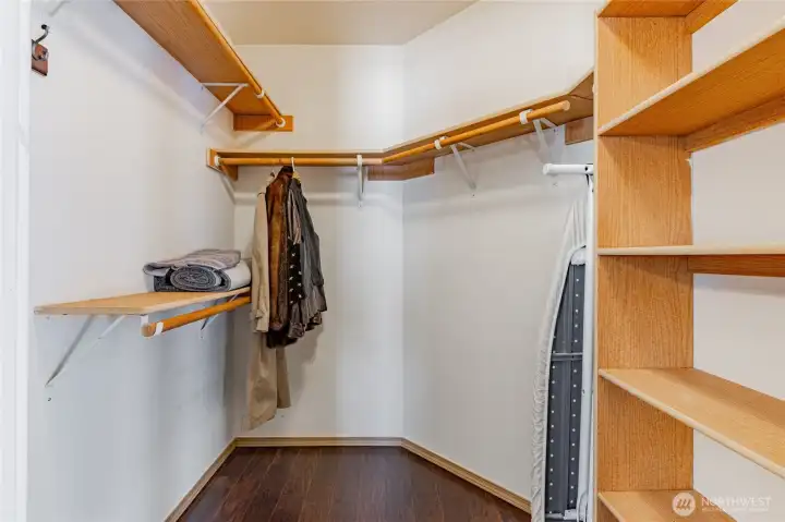 walk in closet in primary lots of space! walk in closet in primary lots of space!