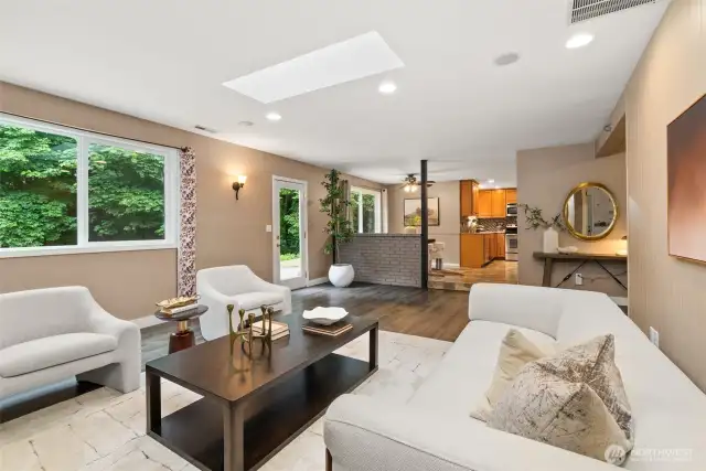 2nd Living Room