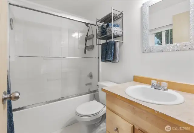 Fully primary ensuite bathroom