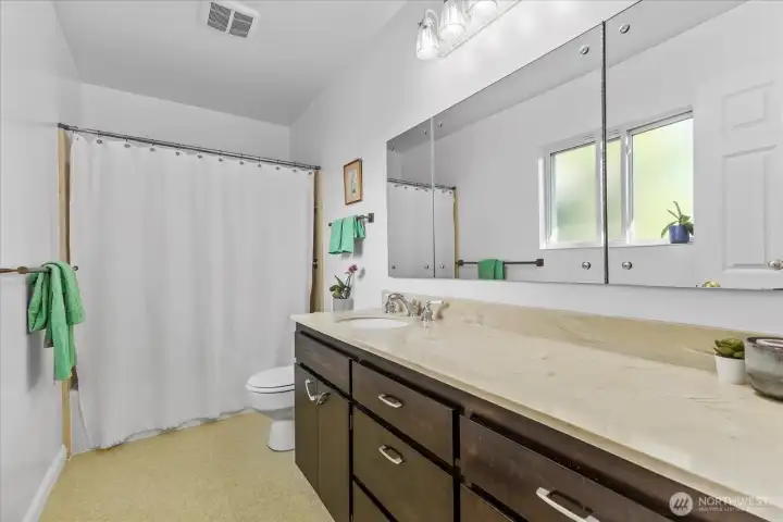 Primary ensuite