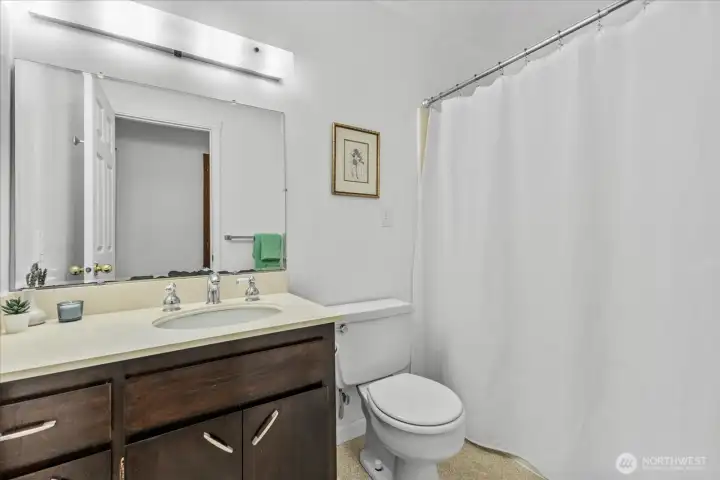 Main floor full bath