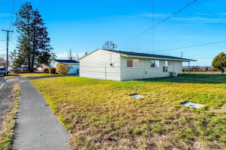 The elementary school is easy to get to via the safety sidewalks along the roads.
