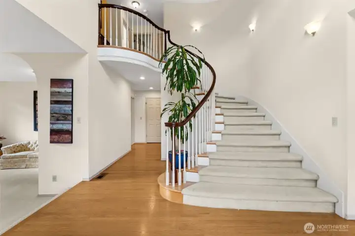 Entryway featuring a grand staircase.
