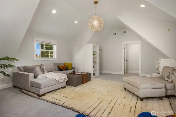 This is the perfect play room, gym, yoga or art studio; music room!