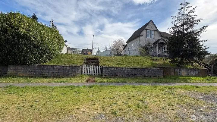 3309 E E STREET  YARD/  ADJACENT TO 501 E WRIGHT