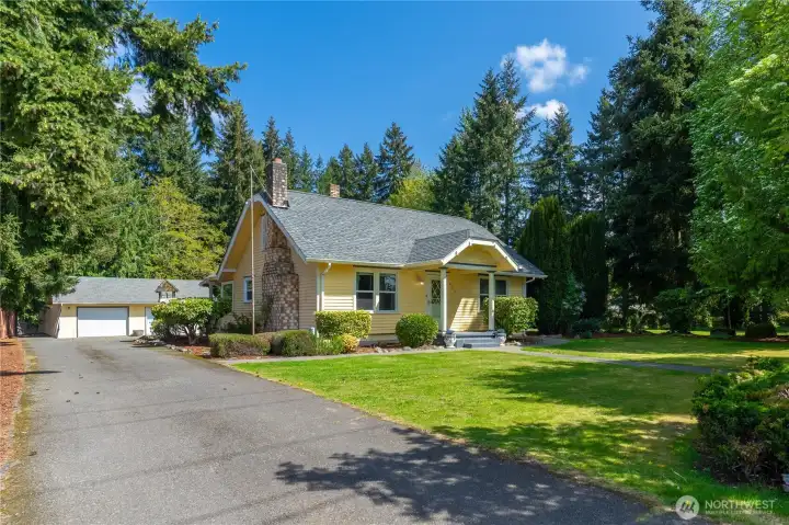 Long private driveway and ample parking in back.  Enough for 3+ cars not including garage space.