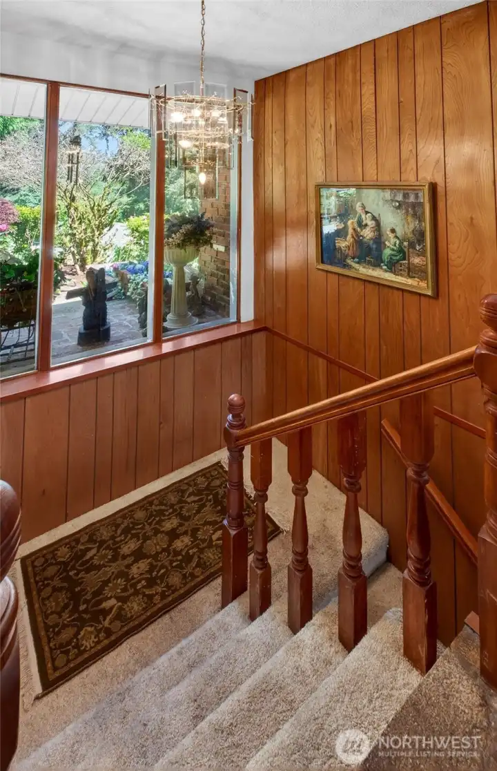 Stairs to lower level. Stairs to lower level.