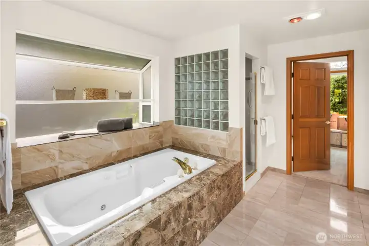 Soaking Tub with separate shower and extra-large walk-in closet