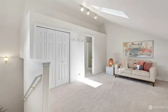 Need extra space for guests, another office, or a studio? This is it!! The bonus space is above the garage and is private away from the rest of the unit. A 3/4 bath is attached and the closet gives you extra storage. The skylight makes the space feel open and bright.