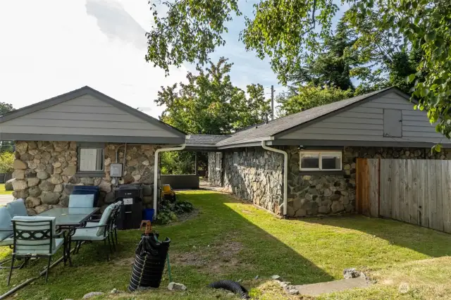 View back towards the "laundry room" (left) and house (right) from the shop