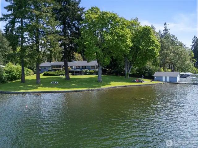 Over 230 feet of waterfront paradise!