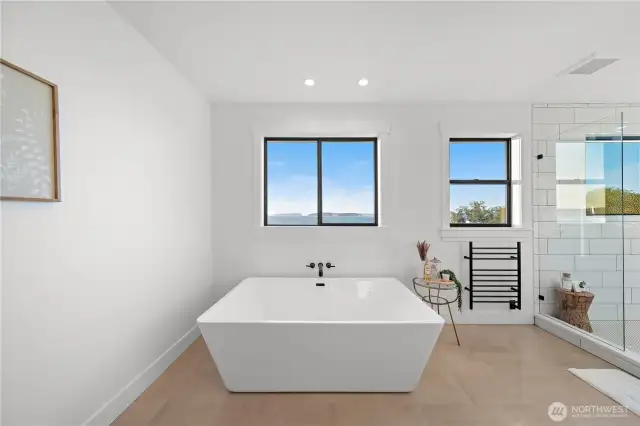 Gigantic Soaking Tub