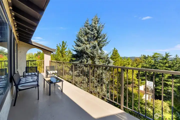 Territorial vistas and coveted top-floor privacy.