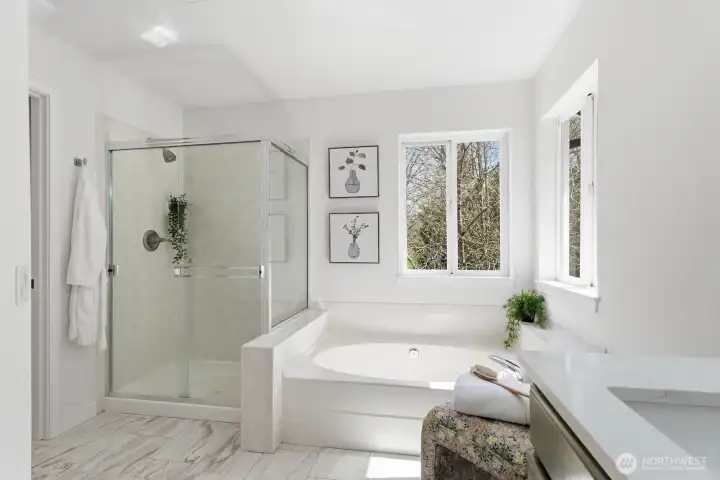 Start your weekends in bliss—this sunlit bathroom makes Saturday morning soaks pure magic.