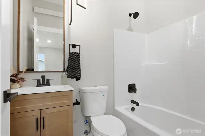 Full Bathroom in Bedroom #2