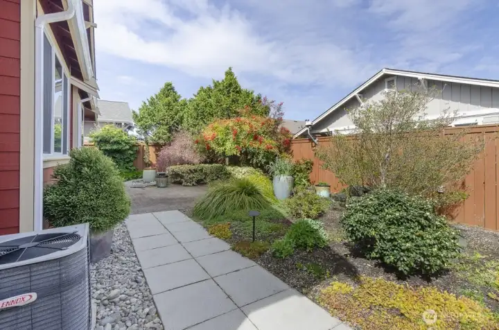 Home has AC, plus newer SOLAR saves loads on energy savings.