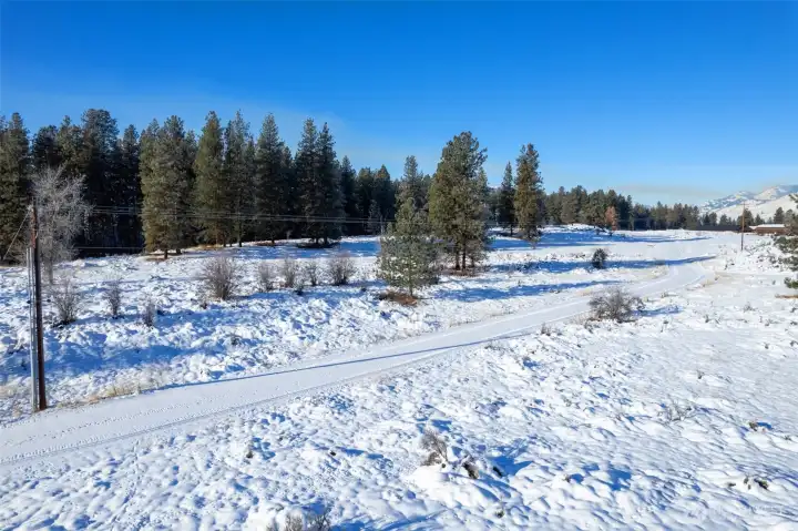 A peaceful setting offering the perfect backdrop to build your dream.