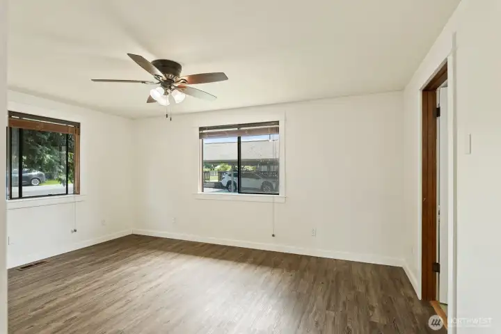 2nd primary bedroom