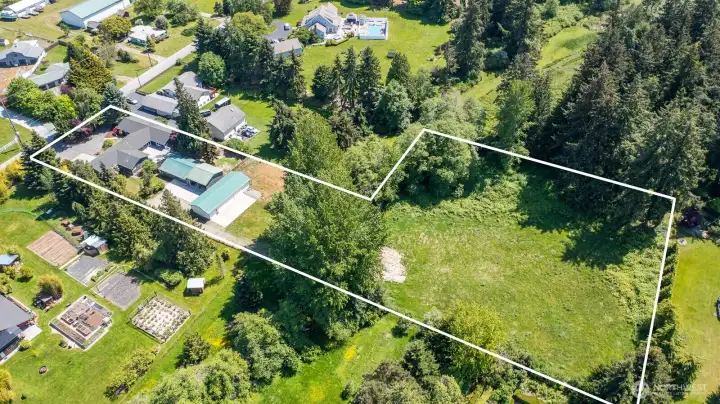 2.62 Acre parcel with room on the back for horses