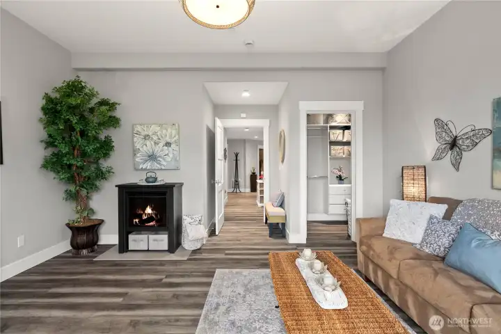Guest room on lower level. Guest room on lower level.