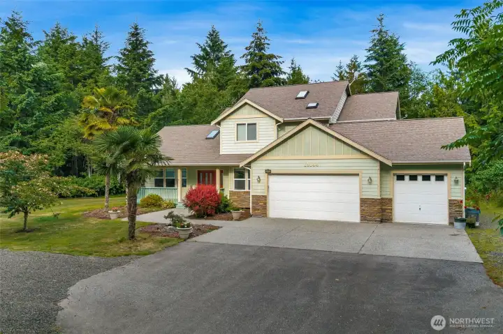 Welcome home! Welcome home!