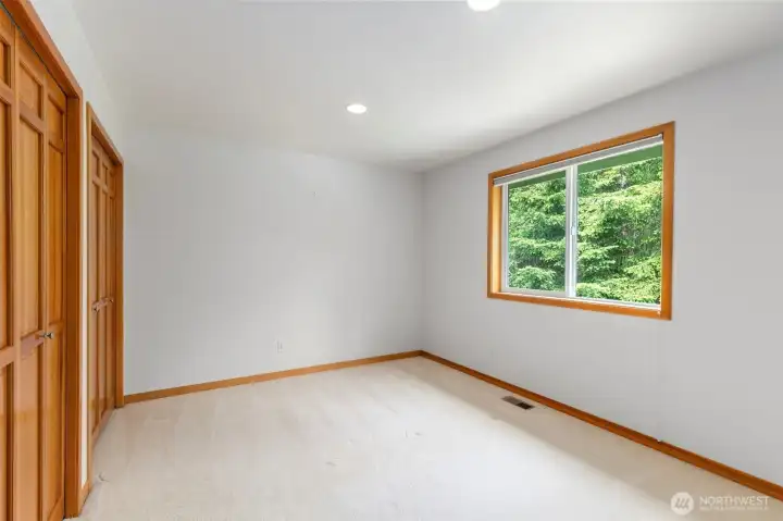 2nd bedrooom 2nd bedrooom