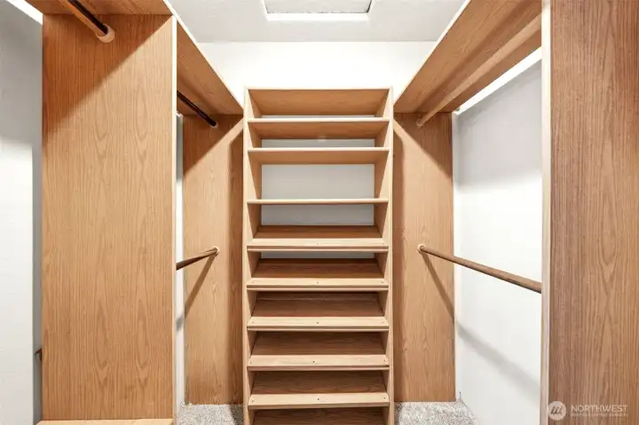 Here's the nicely organized and efficient closet.