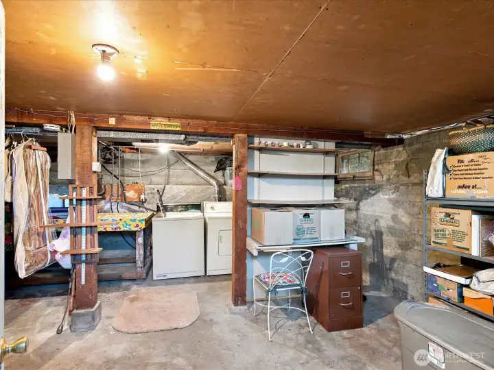 Additional space in the unfinished basement! Additional space in the unfinished basement!