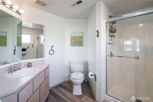 Primary bath