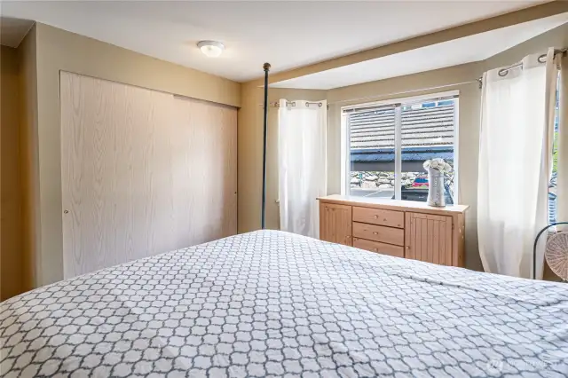 Lots of closet space