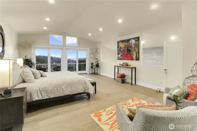 Top Fl Primary Bedroom