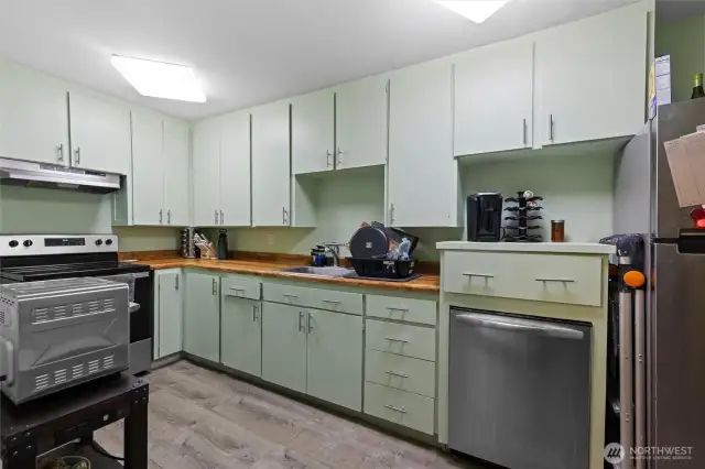 Apt 2 Kitchen