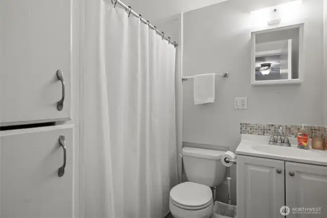 Apt 3 Bathroom