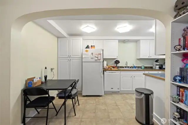 Apt 1 Kitchen