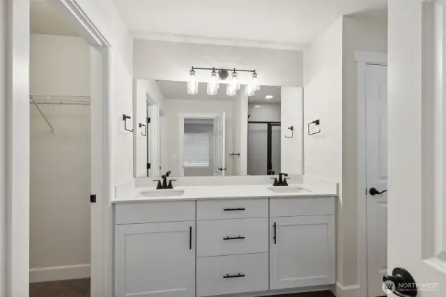 Photo from same floor plan - finishes may vary